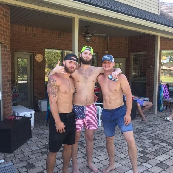 Meet your Posher, Cody - Picture 1 of 1